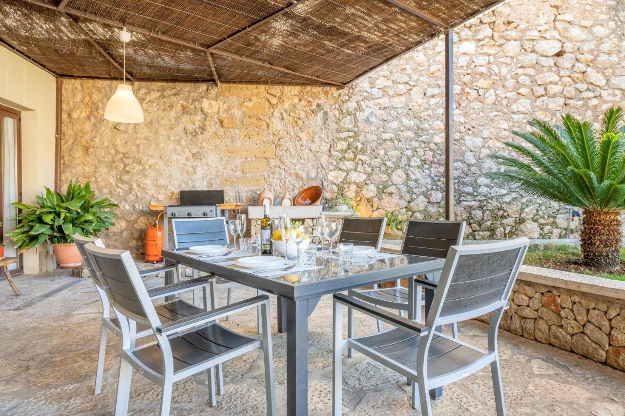 Casa Horta Den Menut Tatil Evi Pollença